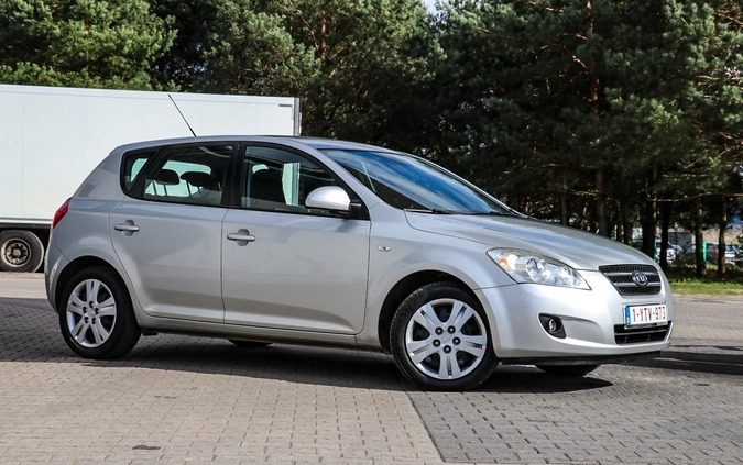 Kia Ceed cena 13900 przebieg: 214435, rok produkcji 2009 z Polanica-Zdrój małe 667